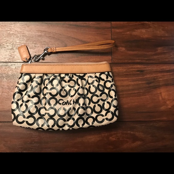 Authentic Coach Clutch - Picture 2 of 3